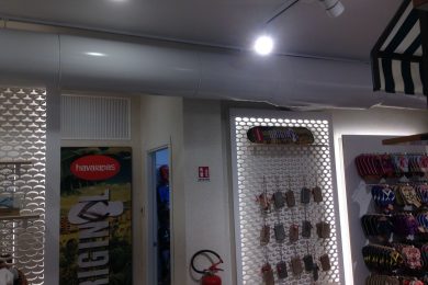 2017-03-14-photo-00000195-min | Impianto aeraulico Viarossa per negozio Havaianas Shop