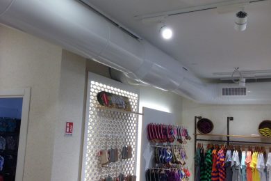 2017-03-14-photo-00000196-min | Impianto aeraulico Viarossa per negozio Havaianas Shop